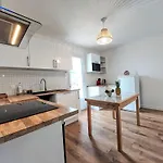 Vakantiehuis Plage- Port Et Commerces A 2 Pas By Interhome