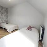 Plage- Port Et Commerces A 2 Pas By Interhome *
