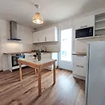 Vakantiehuis Plage- Port Et Commerces A 2 Pas By Interhome