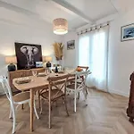 Plage- Port Et Commerces A 2 Pas By Interhome *