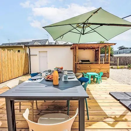 Plage- Port Et Commerces A 2 Pas By Interhome