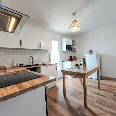 펜션 Plage- Port Et Commerces A 2 Pas By Interhome