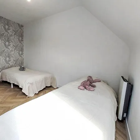 Plage- Port Et Commerces A 2 Pas By Interhome *