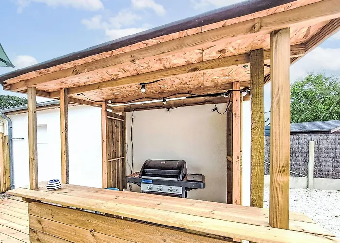 Plage- Port Et Commerces A 2 Pas By Interhome * La Turballe